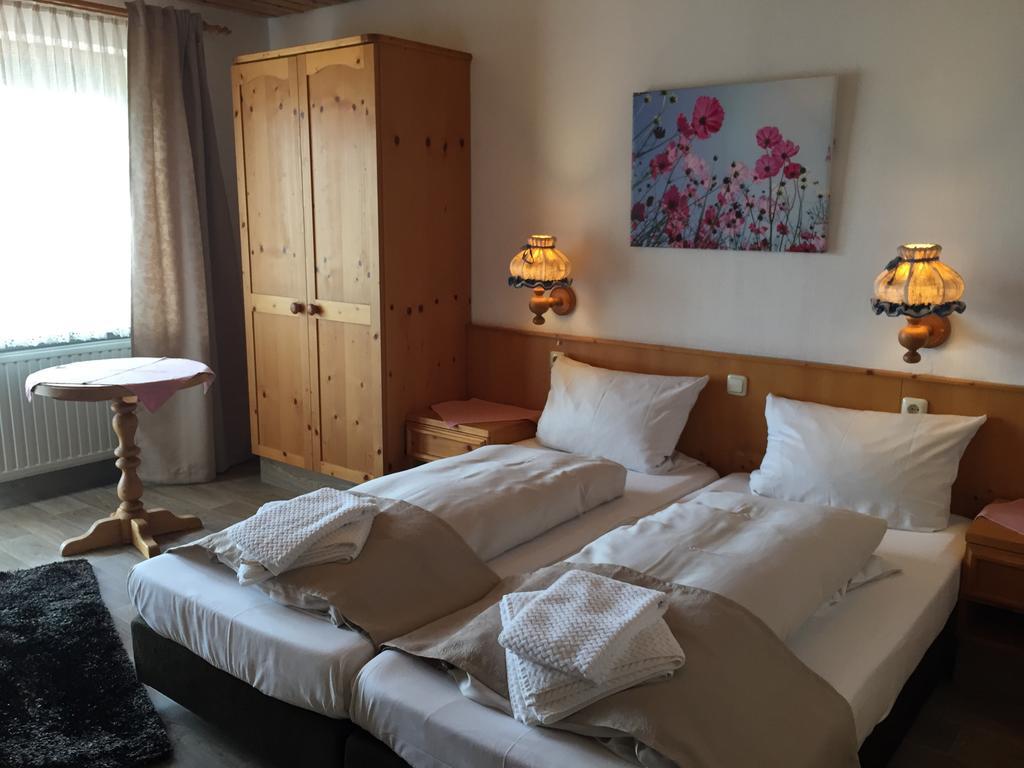 Alte Rose Gasthaus Ebelsbach Buitenkant foto