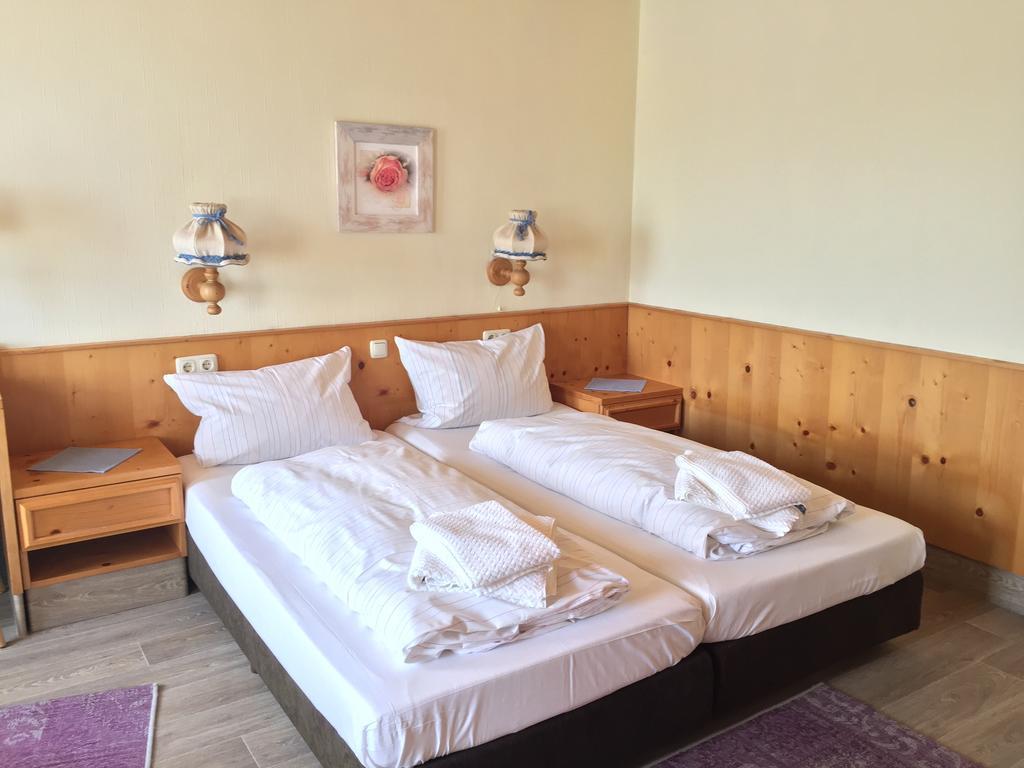 Alte Rose Gasthaus Ebelsbach Buitenkant foto