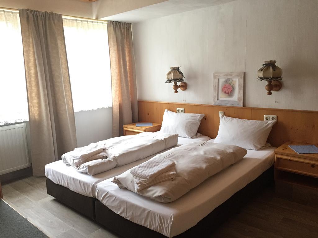 Alte Rose Gasthaus Ebelsbach Buitenkant foto